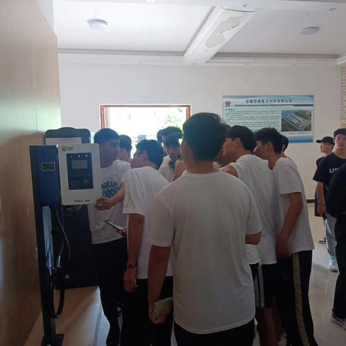 數(shù)字文化創(chuàng)意內(nèi)容應(yīng)用服務(wù) 2021級(jí)與2022級(jí)電子信息工程專業(yè)見(jiàn)習(xí)活動(dòng)紀(jì)實(shí)